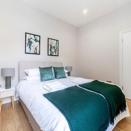 Апартаменты West Kensington Лондон Экстерьер фото